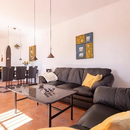 Ferienhaus Lovely In With House Sea View