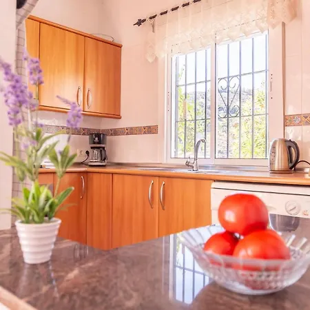 Ferienhaus Lovely In With House Sea View